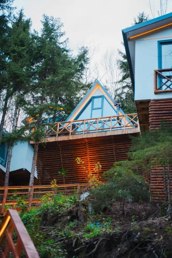 Montana Suite Bungalows