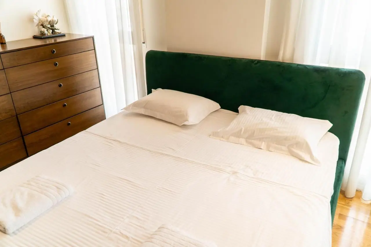 Signature apartment 12