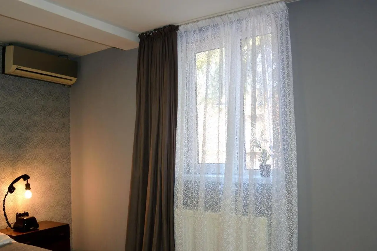 nikas apartment