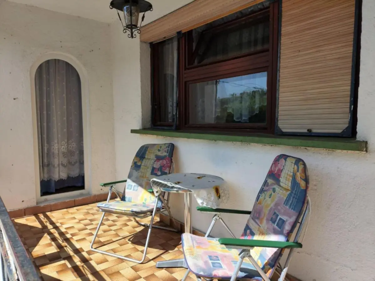 Retro Retreat Izačić