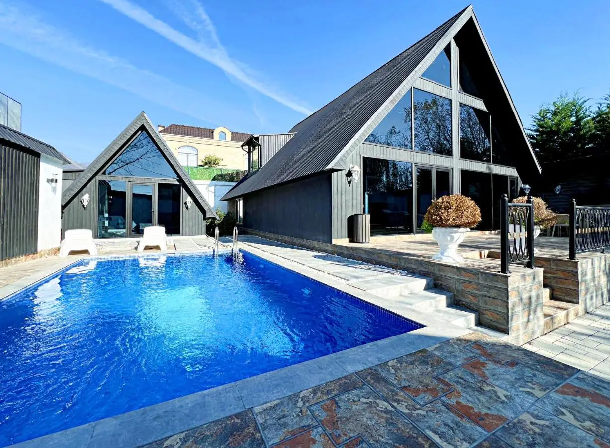 Black A-Frame Luxury Chalet & Pool