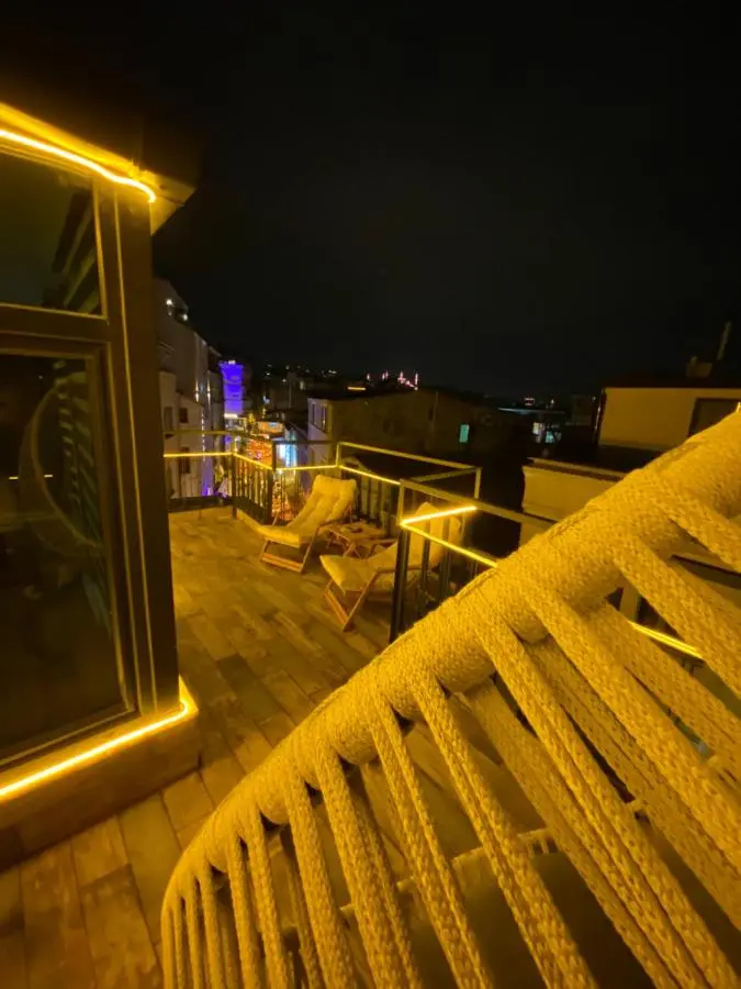 Golden Arrow Hotel