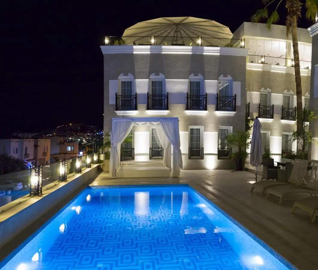 Ena Boutique Hotel & Residences