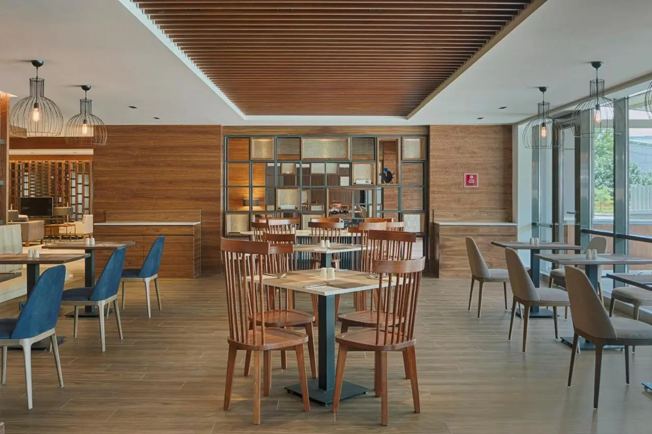 Bof Hotels Business