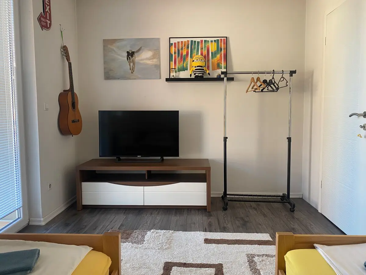 Big room(2beds), balcony,Wi-Fi & parking