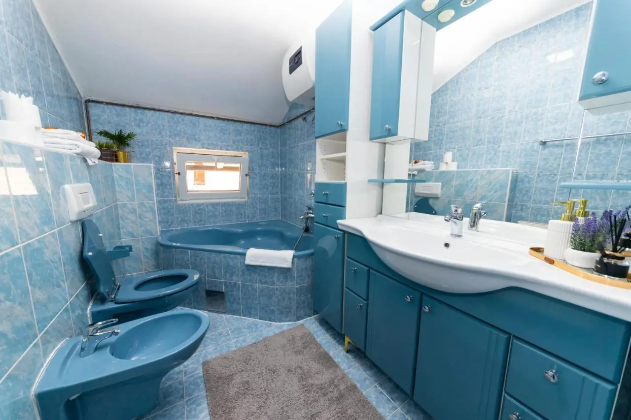 Khalilah Apartment 2