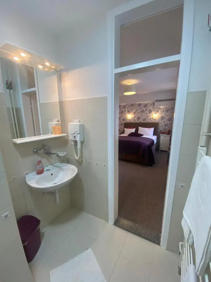 Halvat Guesthouse