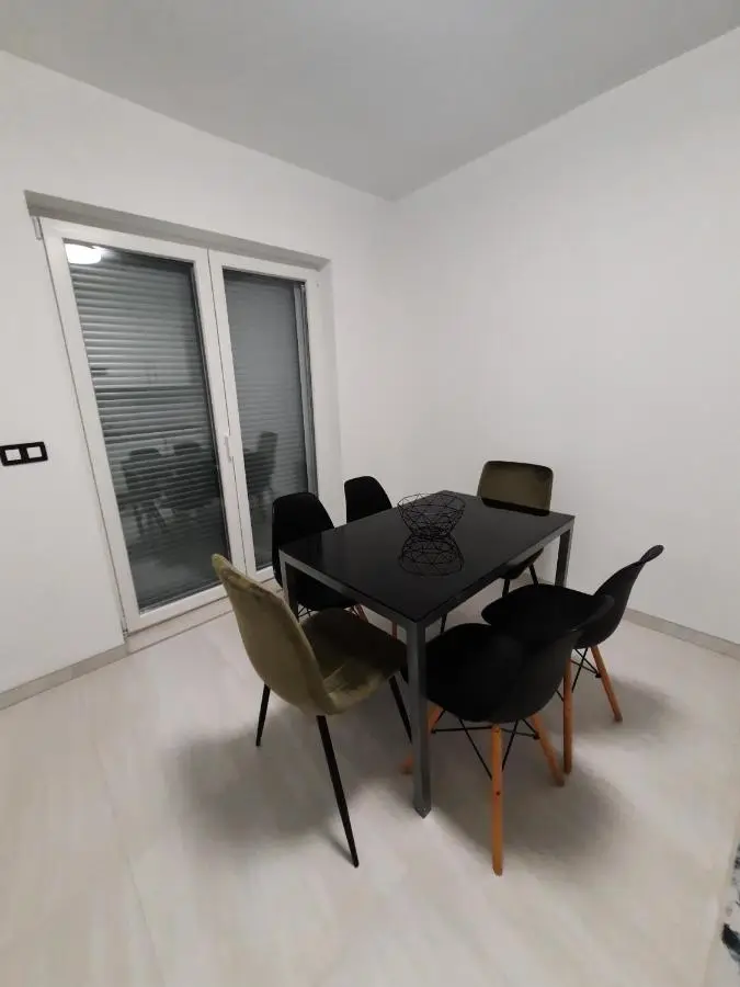 Apartments White House Bihac