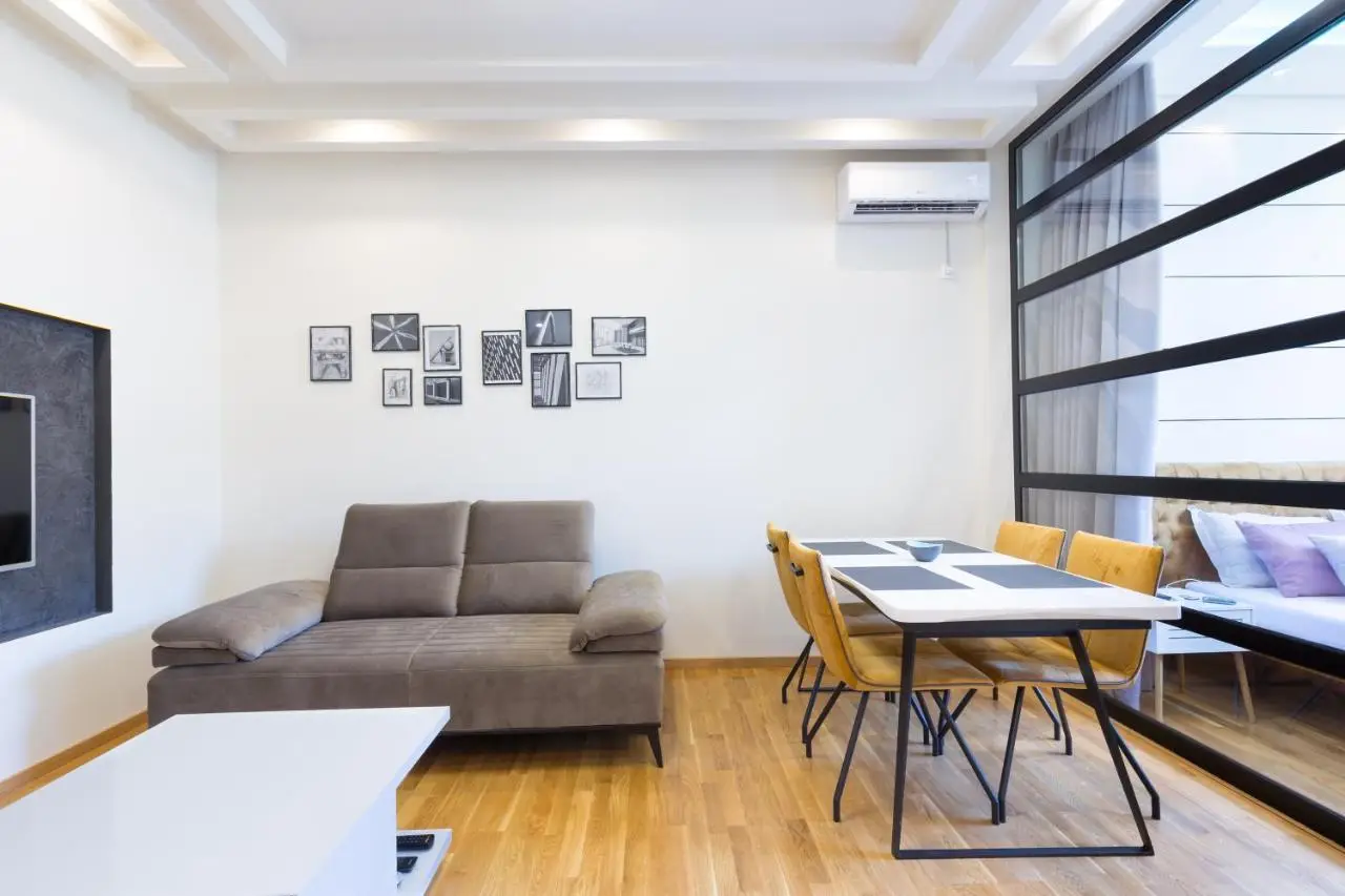 APARTMANI DOLINA SUNCA