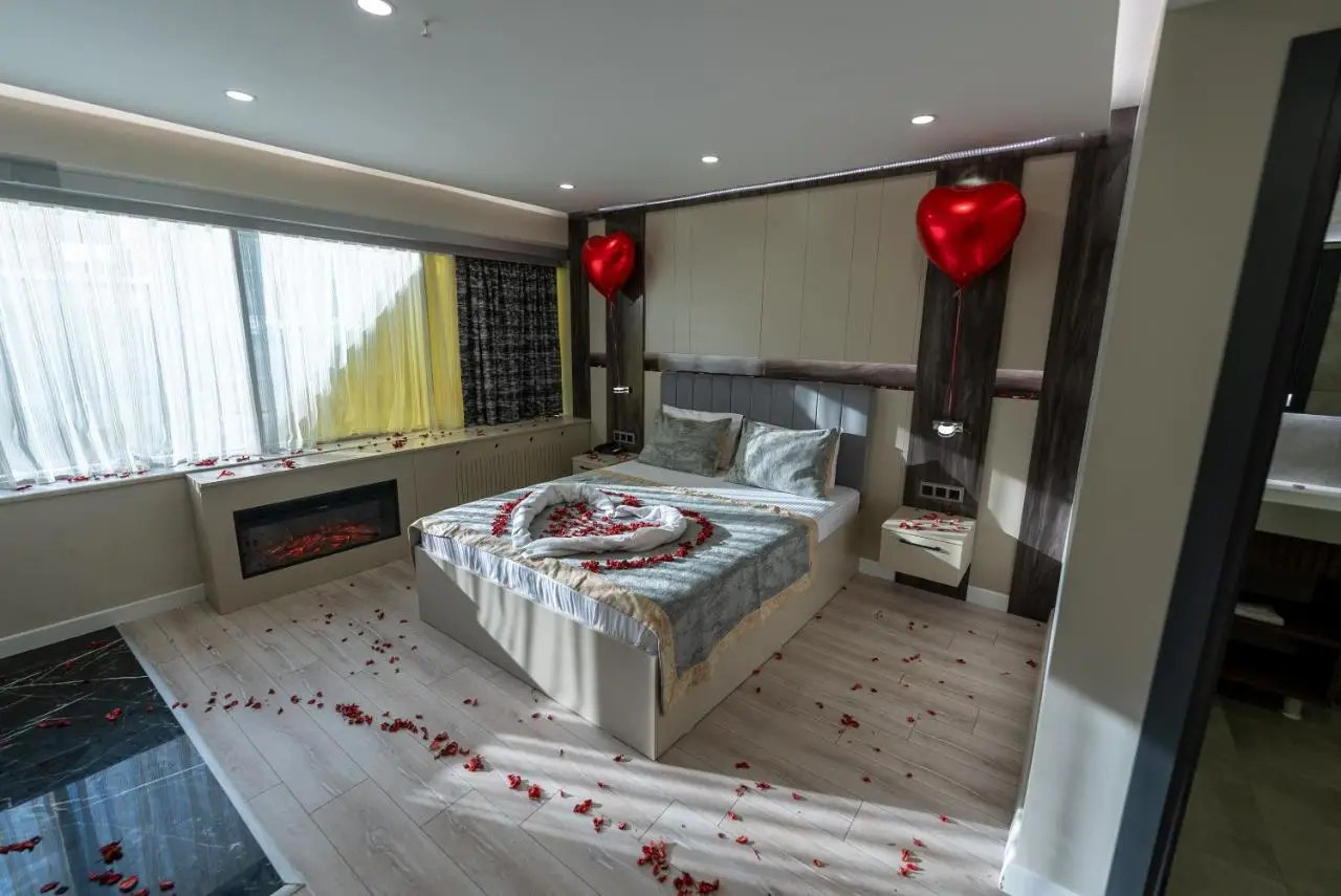 Meros Hotel