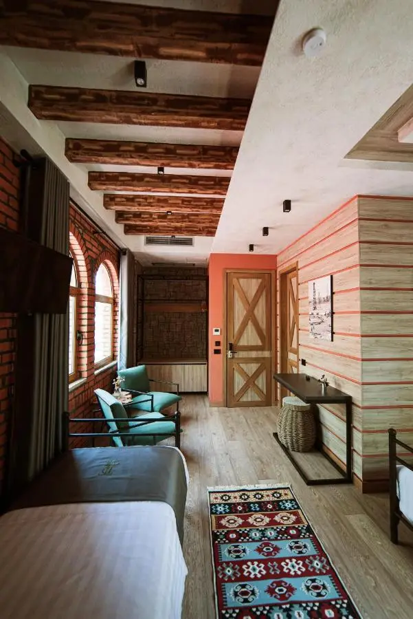 Hotel Taverna Devolli