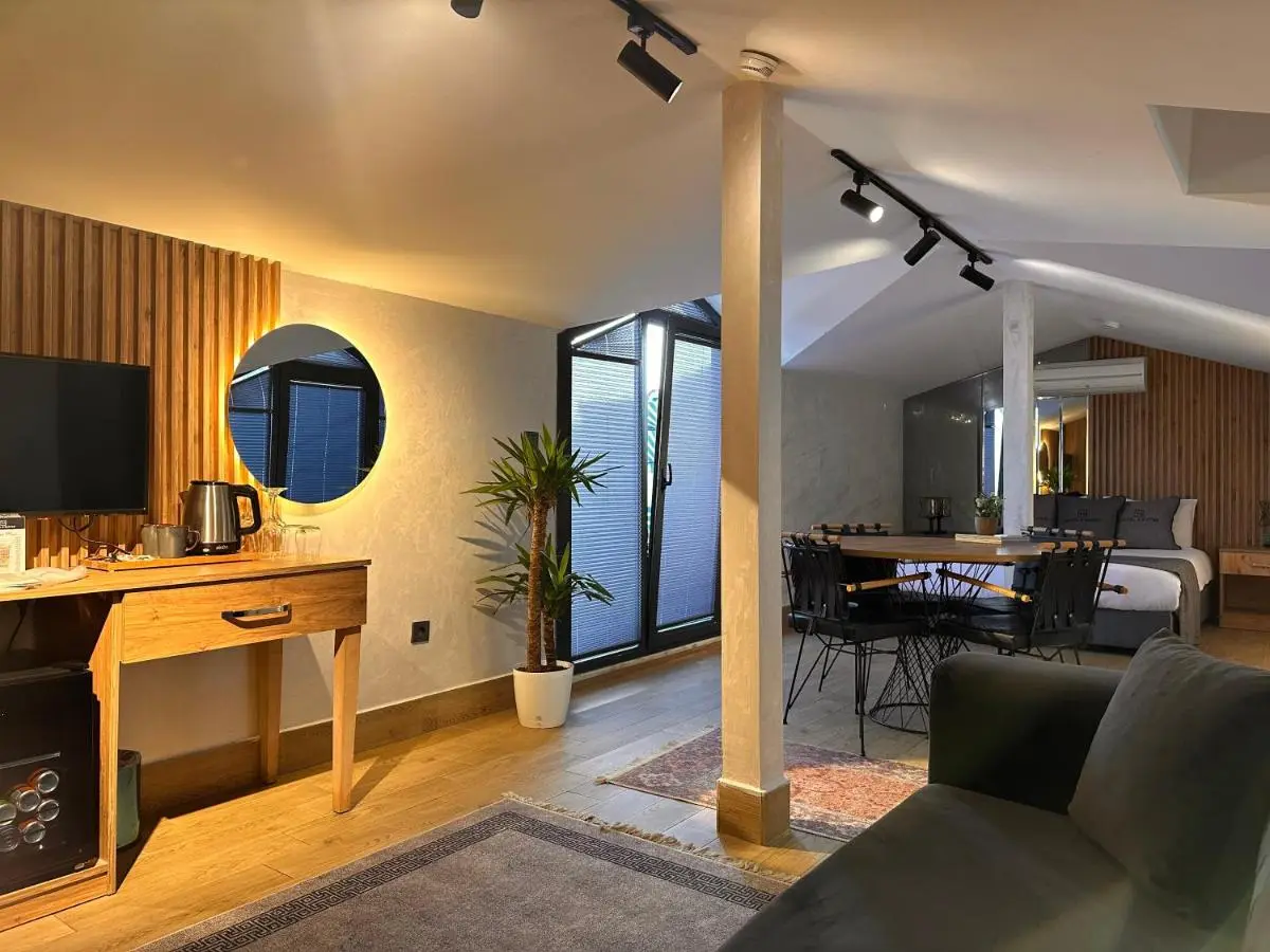 KA Hotel & Suites