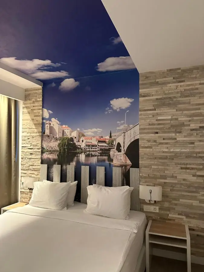 Hotel Nar