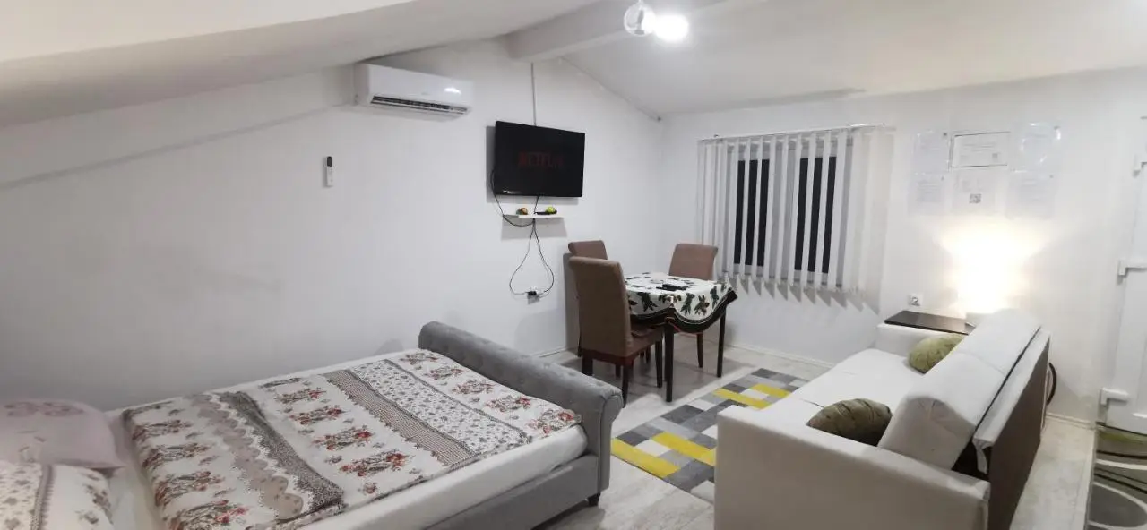 White Apartment Sarajevo - Free Parking