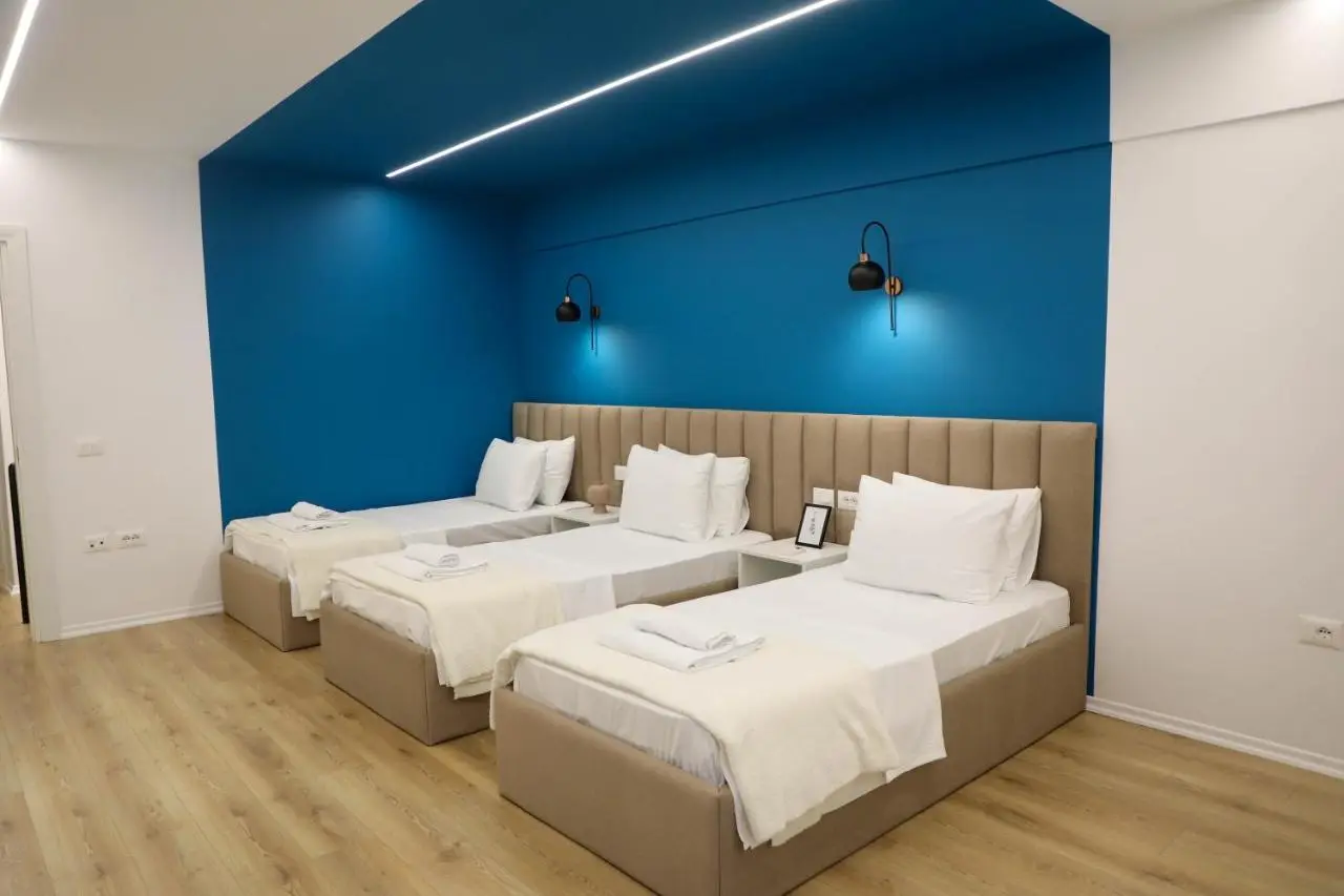 Central Continental Apartment