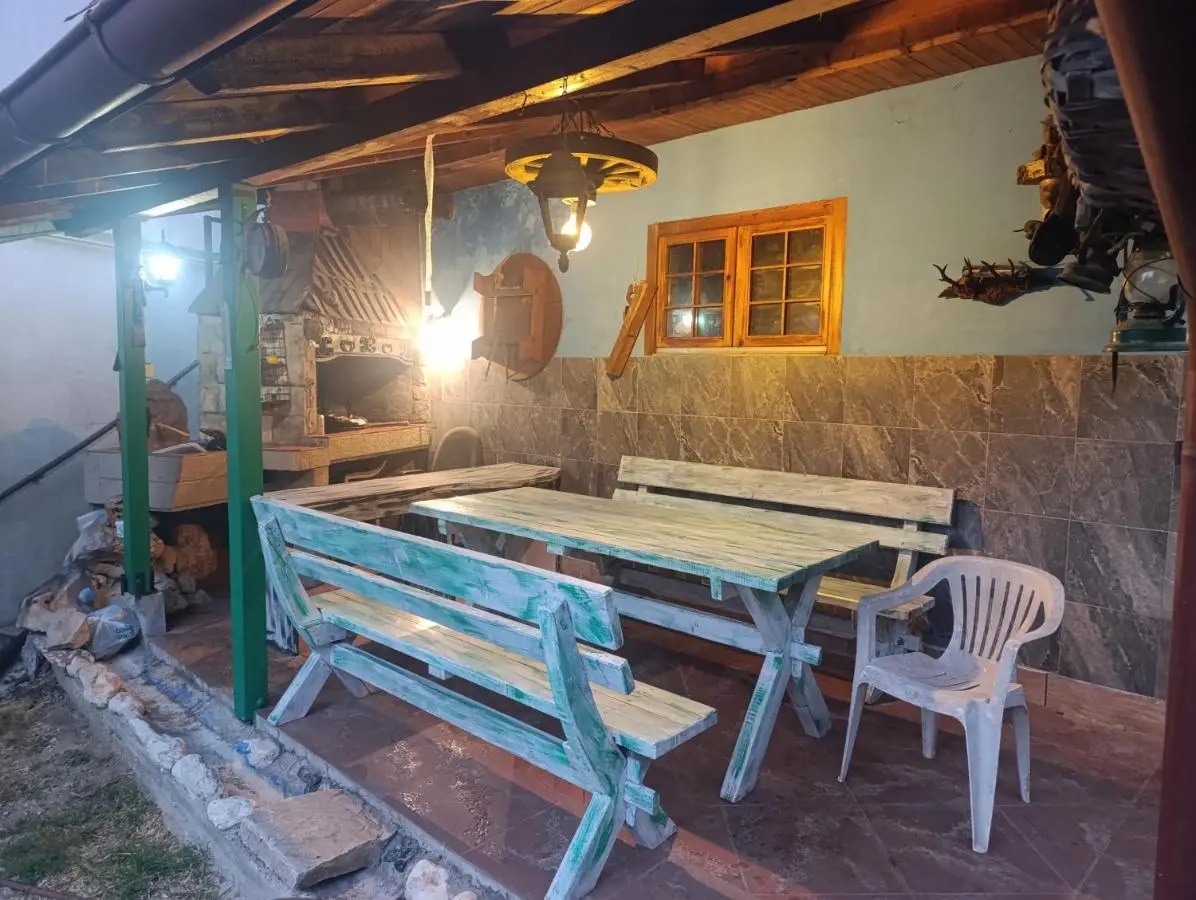 Sarajevo Hills-POOL&JACUZZI private garden Home-Near Old Town