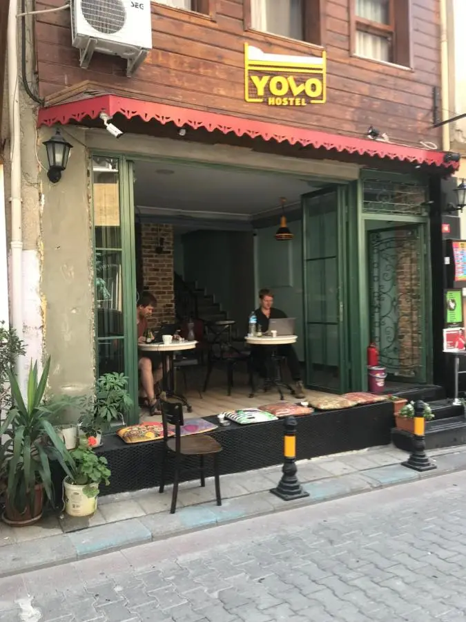 YOLO Hostel