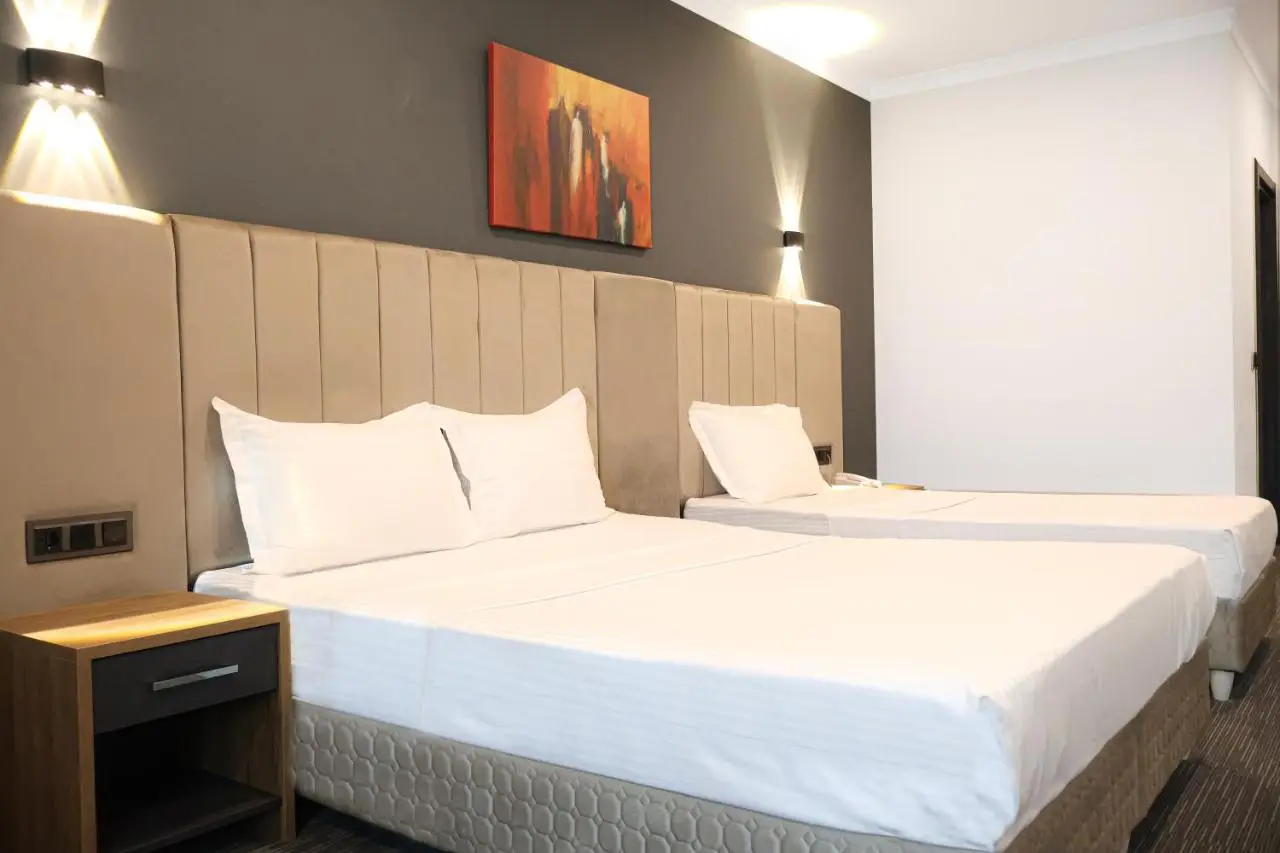 Home Plus Hotel