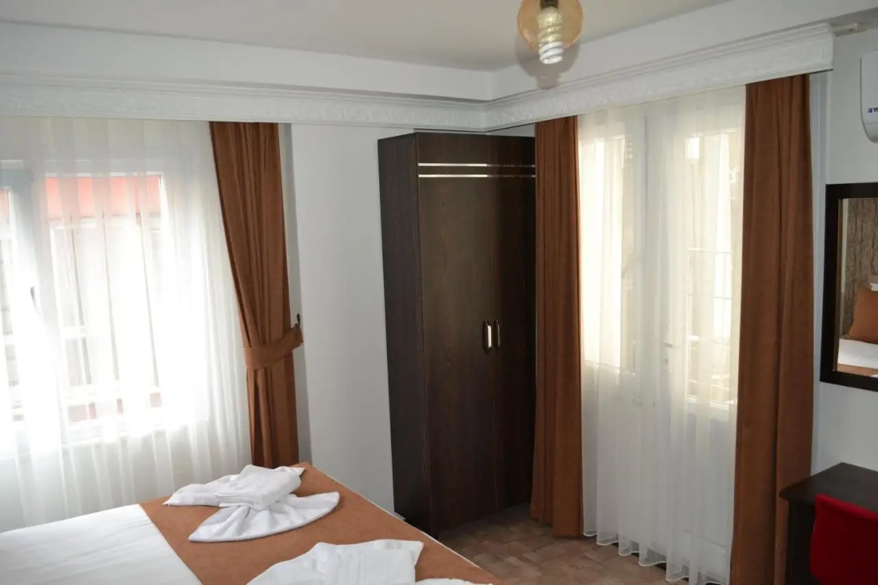 HOTEL GLOBAL 2022