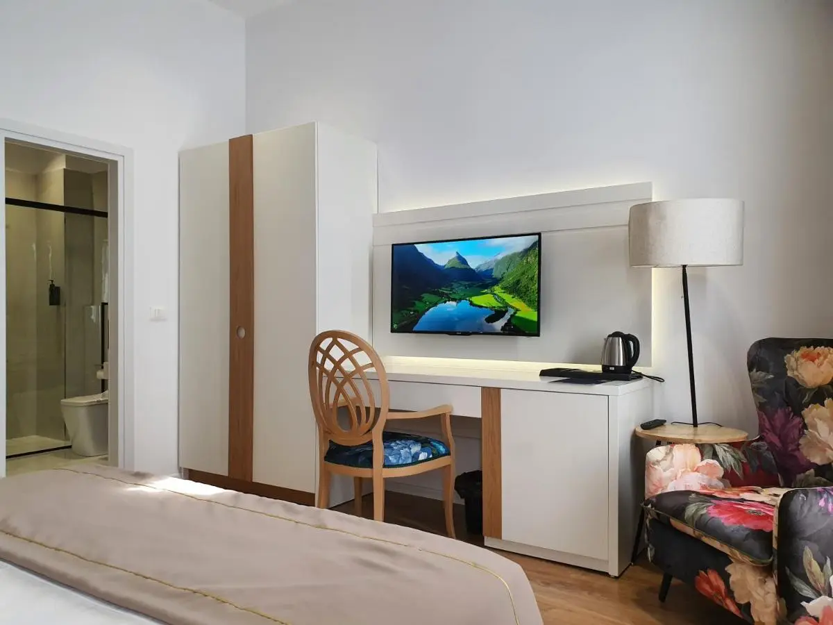 HEIRESS Hotel