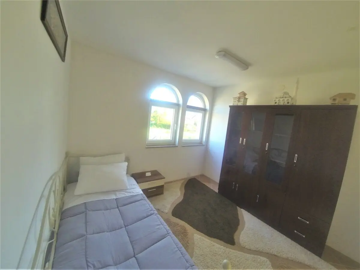 Villa Bosna (Pool, Sauna, Jacuzzi, BBQ,Playground)