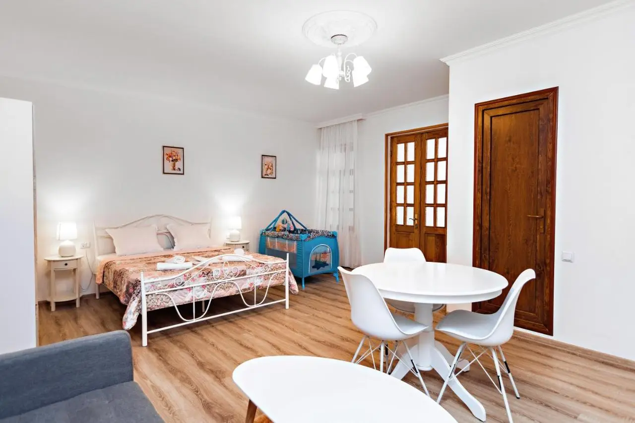 Guest House Nana