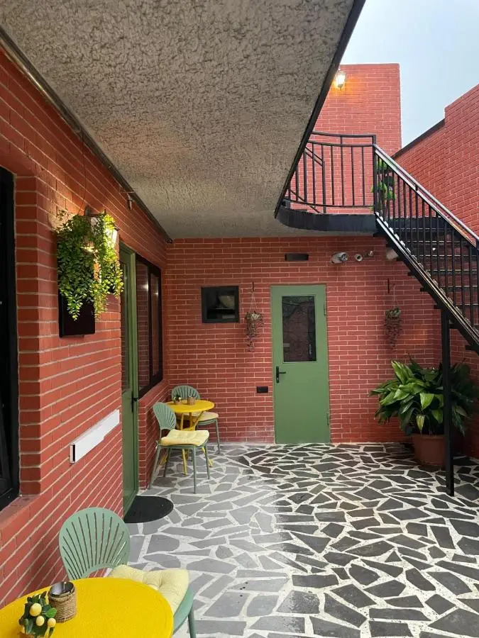 PREMIUM APARTMENTS WITH TERRACE IN OLD TBiLISI