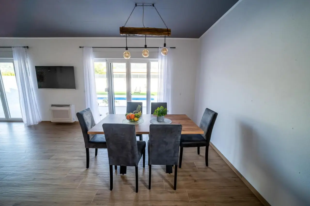 Villa LAKE Mostarsko jezero