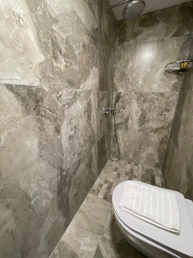 Venis Hotel