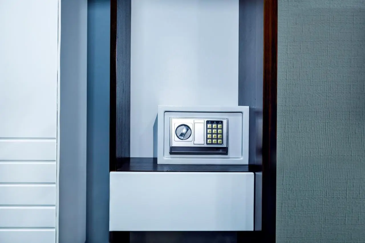 Parallel Hotel