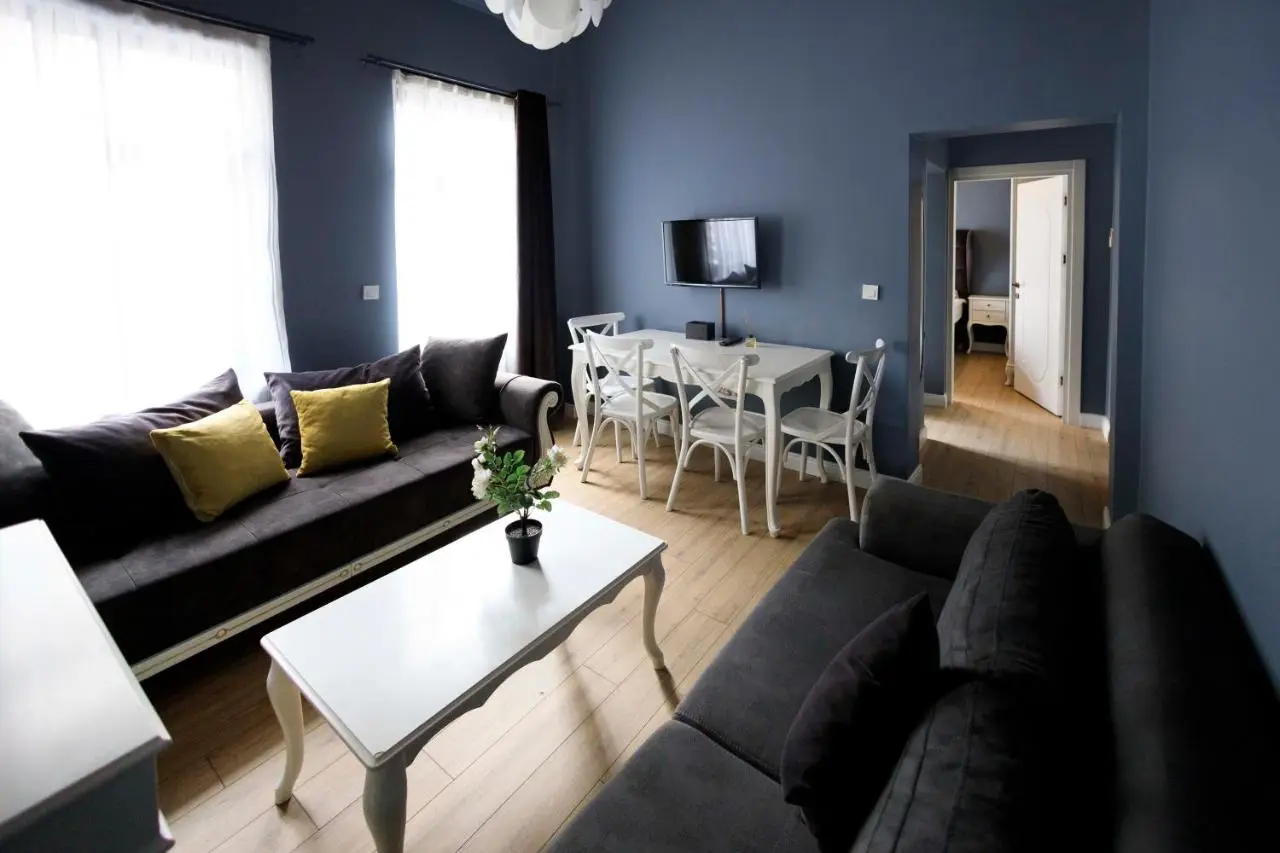 Selvese Suites, Serviced Living in Galata