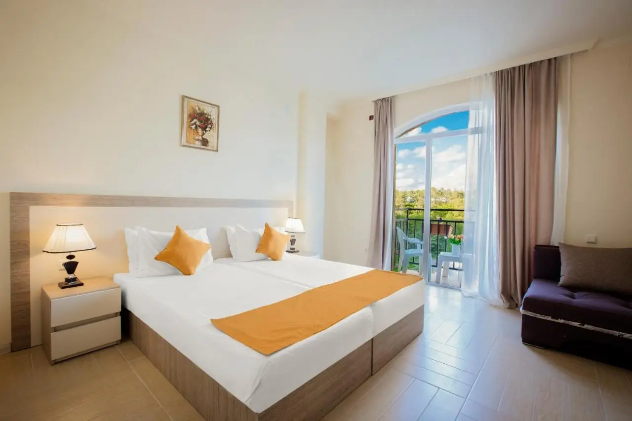 Iveria Elli Hotel