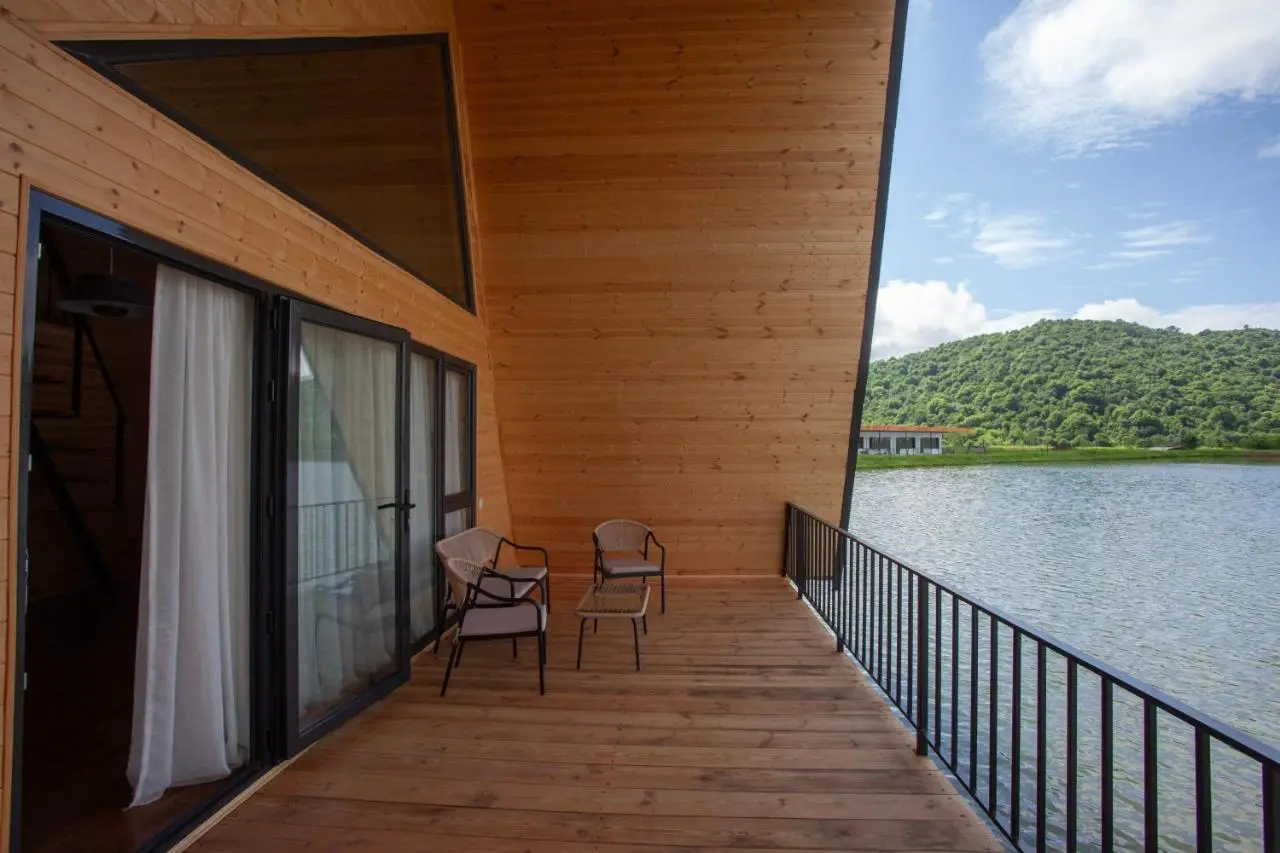 Moretoni Lake Resort
