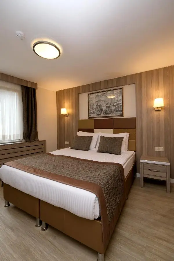 Pera Arya Hotel