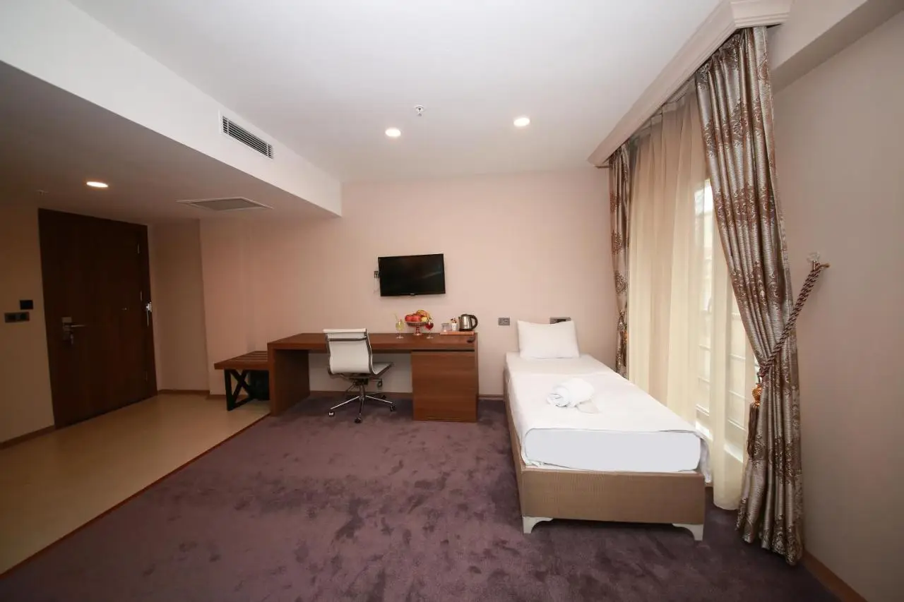 Litros Hotel & Spa