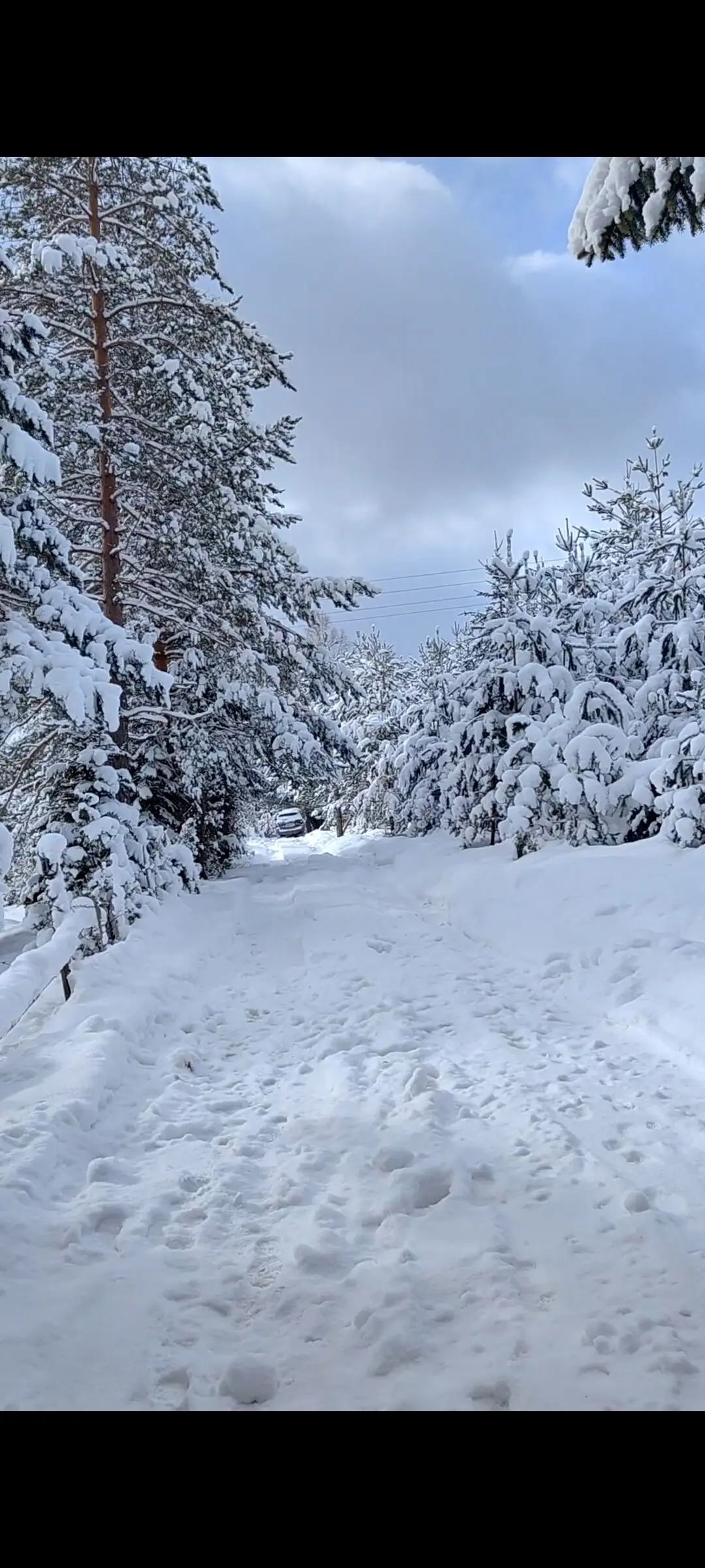 Cozy Forest Hut near Sarajevo with outdoor hot tub