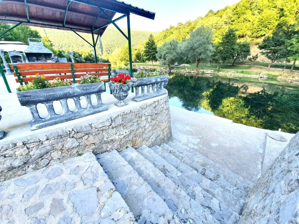 Saraj Guest House