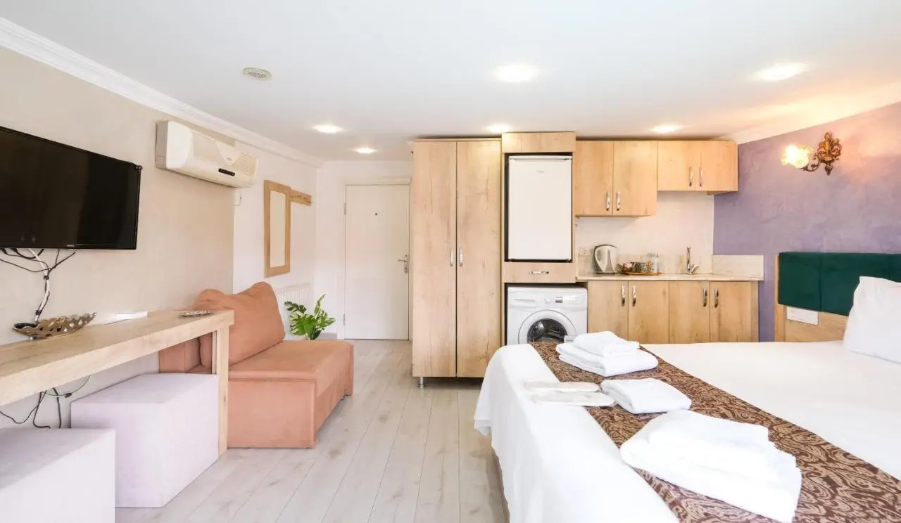 Loren Hotel&Suites
