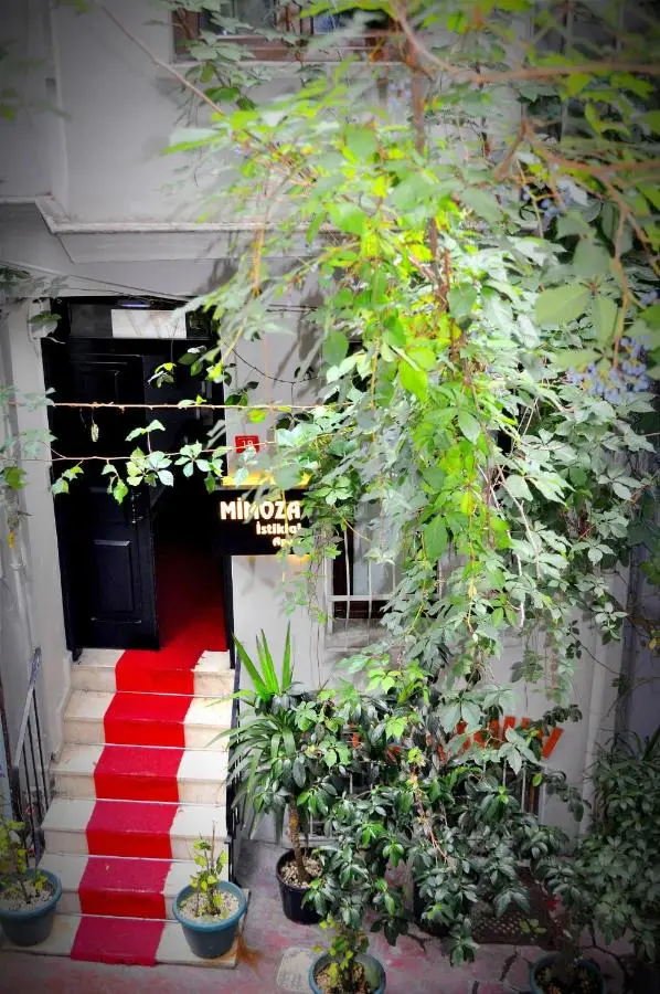 Mimoza İstiklal Apart Hotel