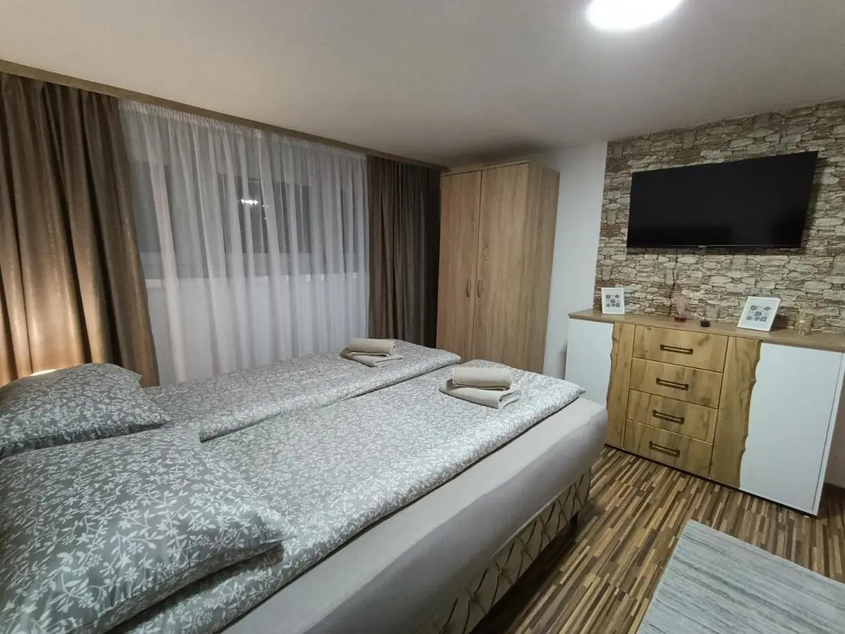 Apartman 4A