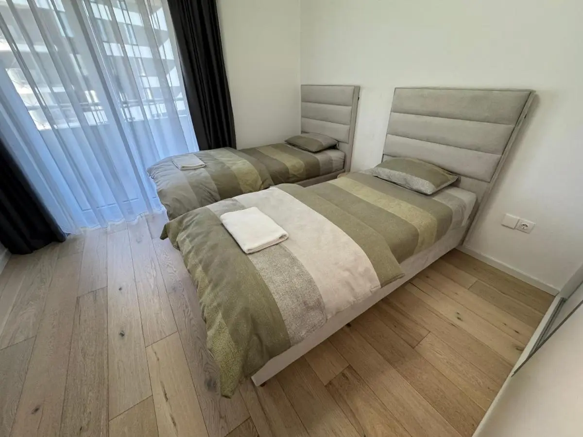 Lux Sarajevo Waves 2bdr apartment with private parking