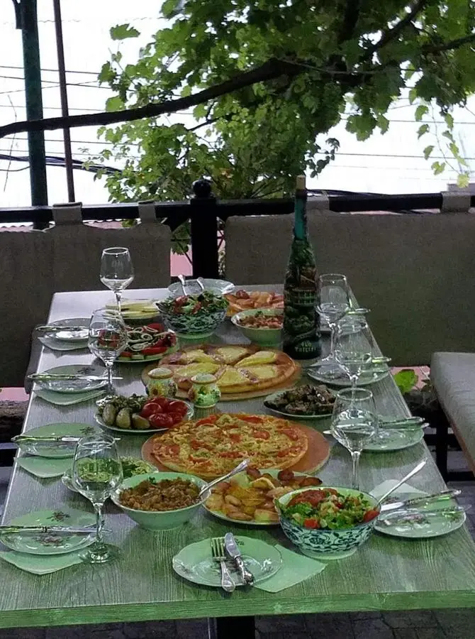 Guest House Green Rose
