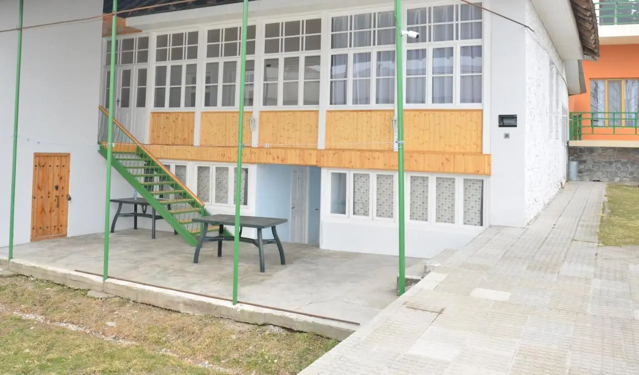 Sheki Panorama Guest House