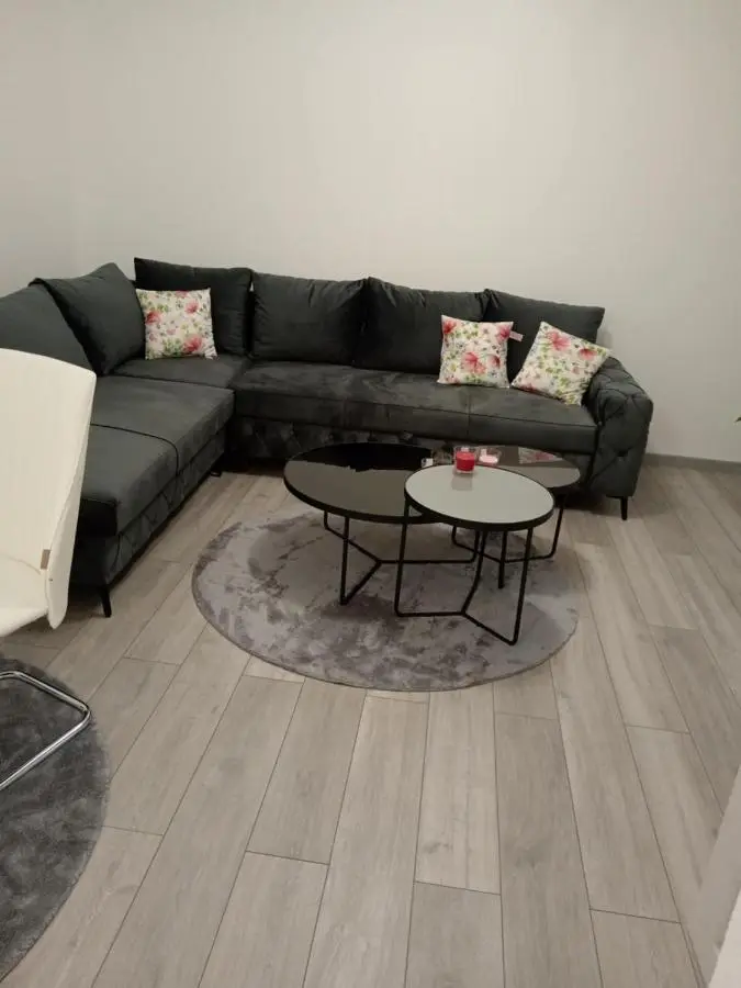 Sokak Apartman