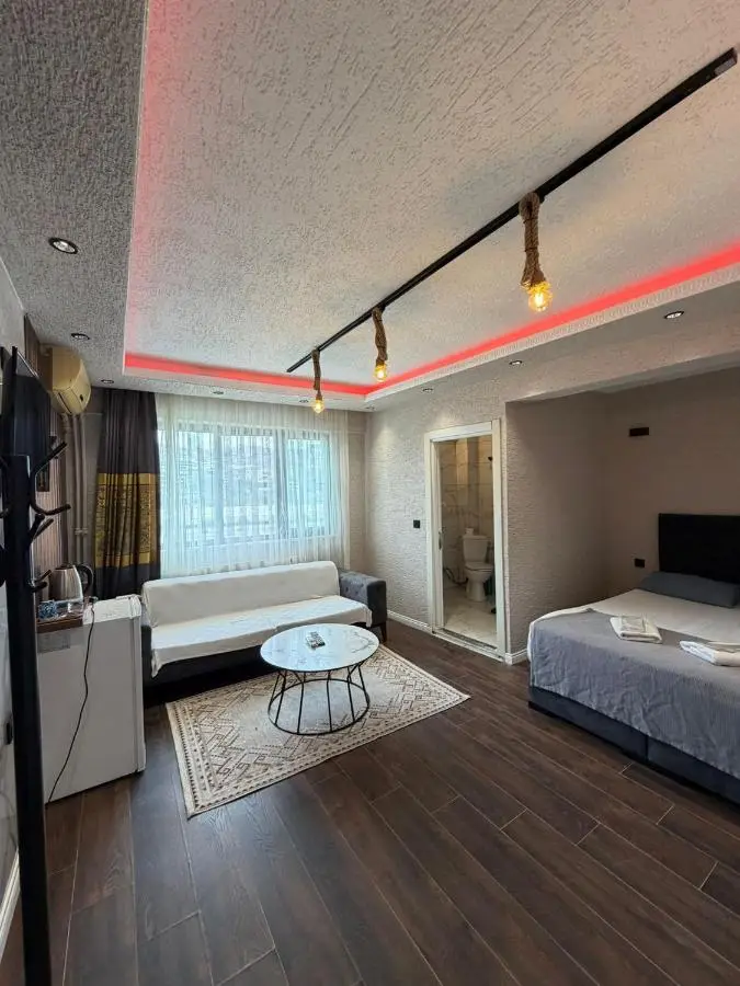 KRAL GRAND OTEl