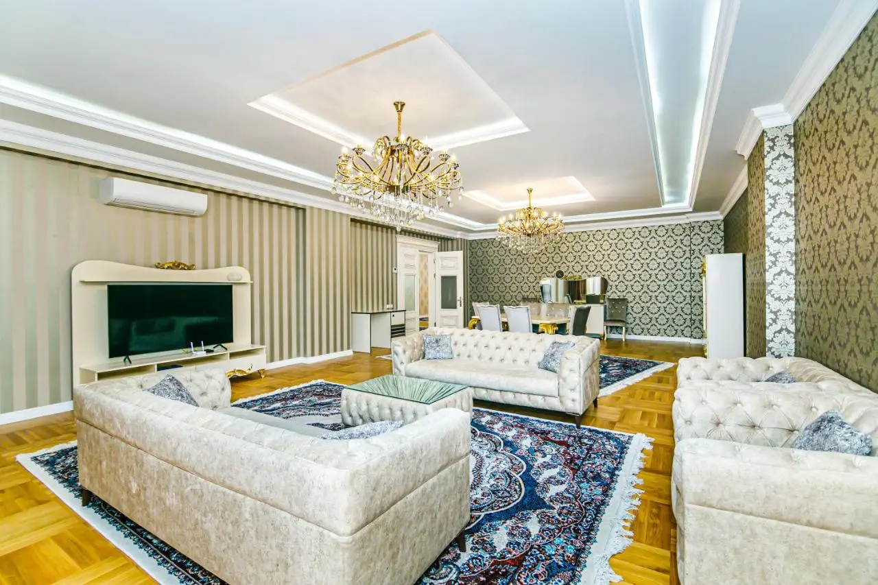 City Centre apartment on Nizami