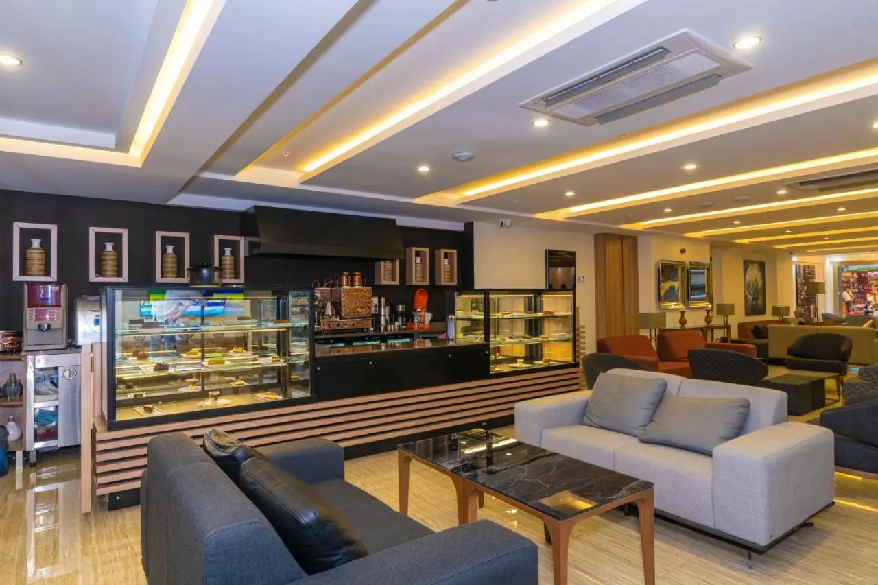 38 Hotel