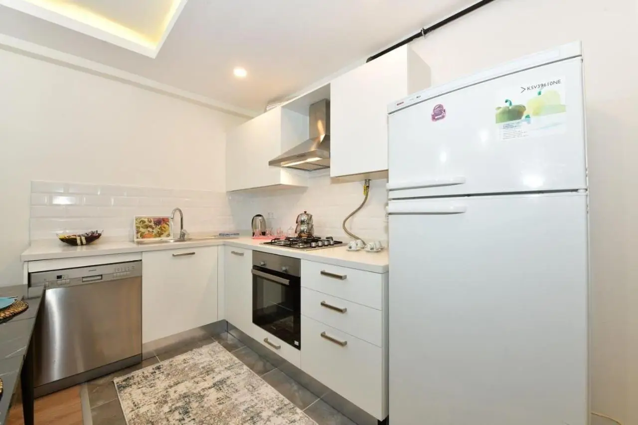 Kardes Apartment