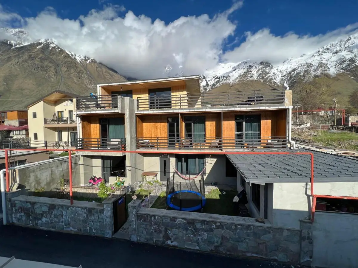 Old District View Hotel kazbegi