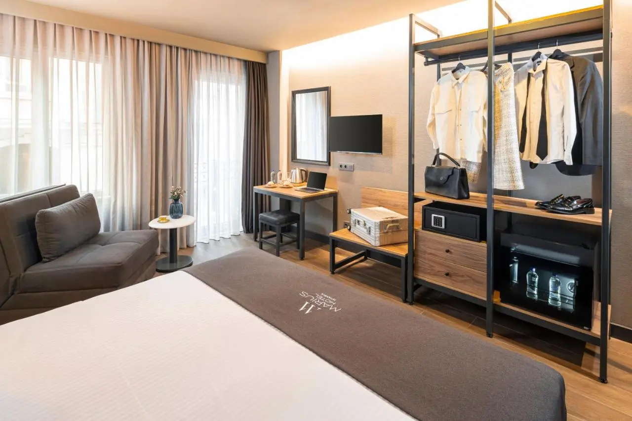 Marius Hotel